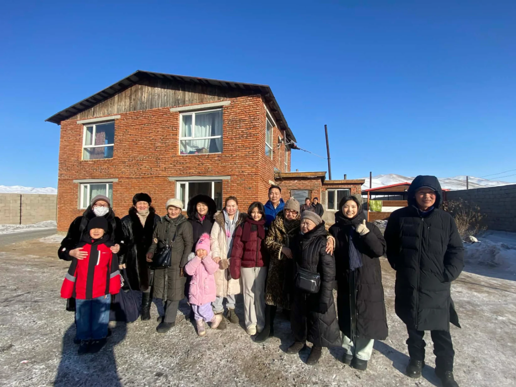 АХМАДУУДАД ХҮРСЭН ЭЗЭНИЙ ХАЙР